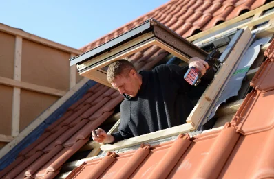 Pose de fenêtres de toit Velux à Montaillé